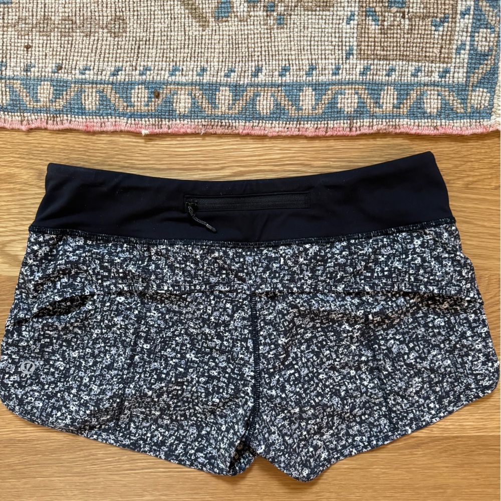 Speed Up Shorts 2.5” size 4